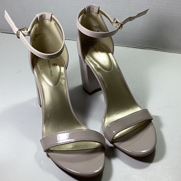 BANDOLINO
Madia Women's Open Toe Dress Sandals - Picture 5 of 9